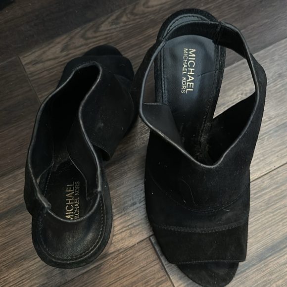 Micheal Kors chunky Heals - Picture 4 of 4